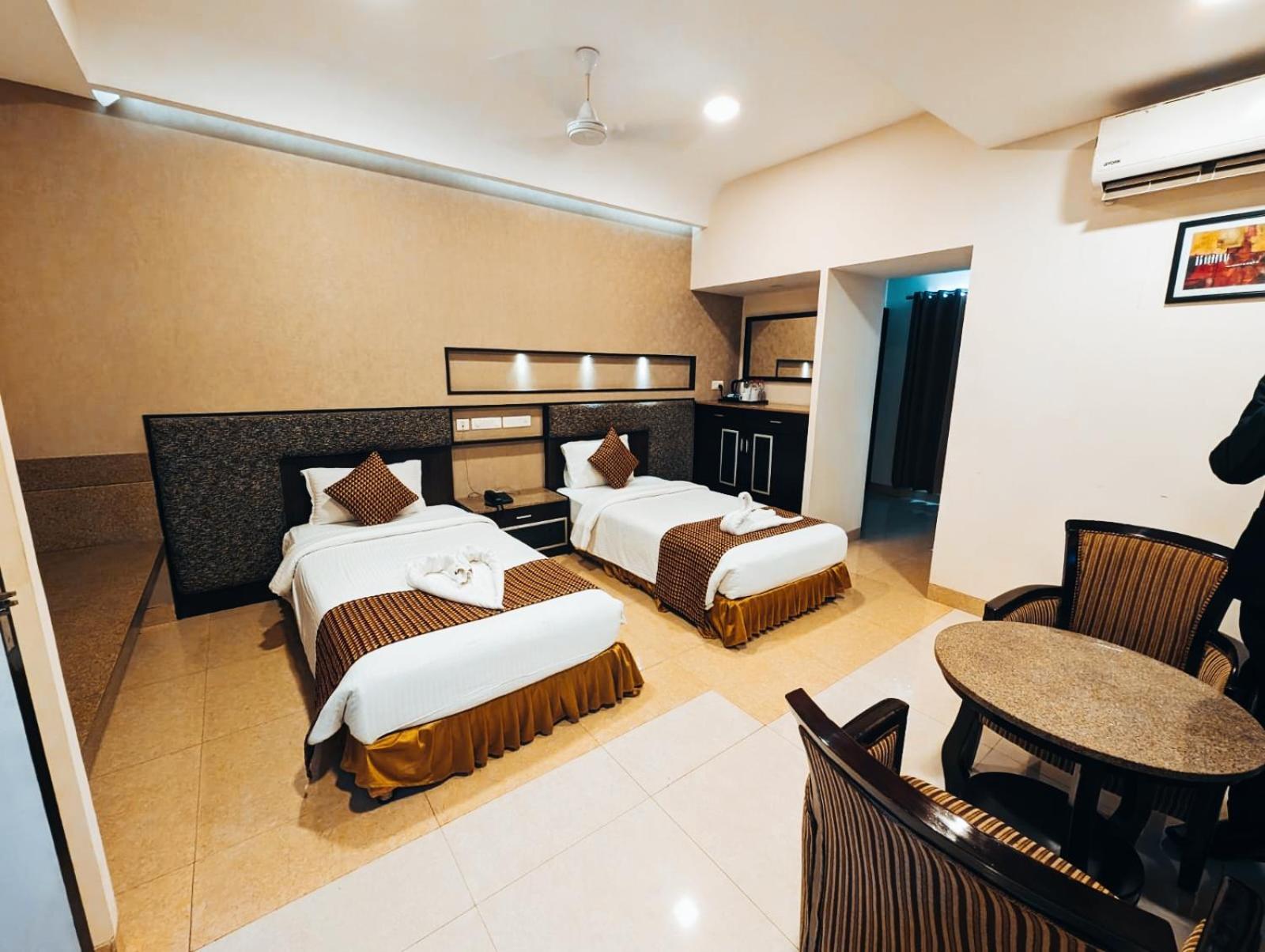 Hotel Southern Residency Kelambākkam Eksteriør billede